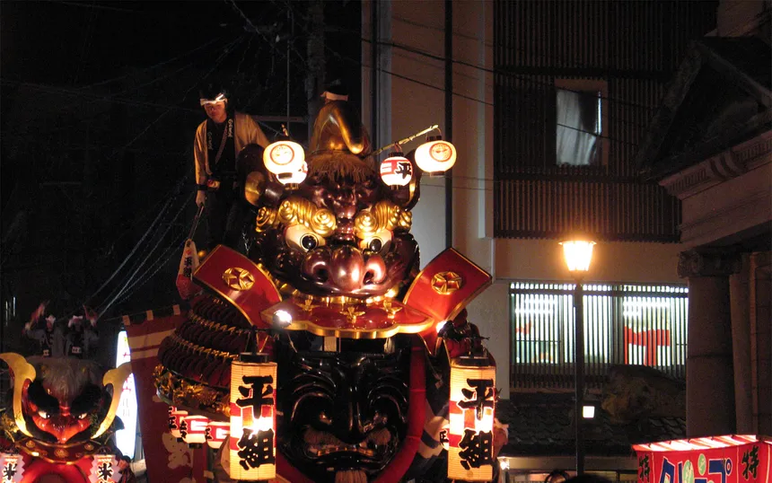 The Uesugi Kenshin helmet float on the first night of Karatsu Kunchi